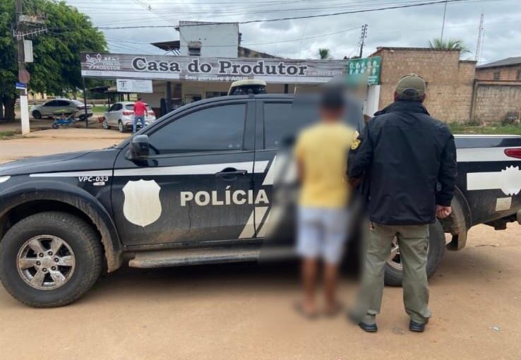 Polícia Civil prende em Bujari homem acusado de estupro de vulnerável contra a filha.