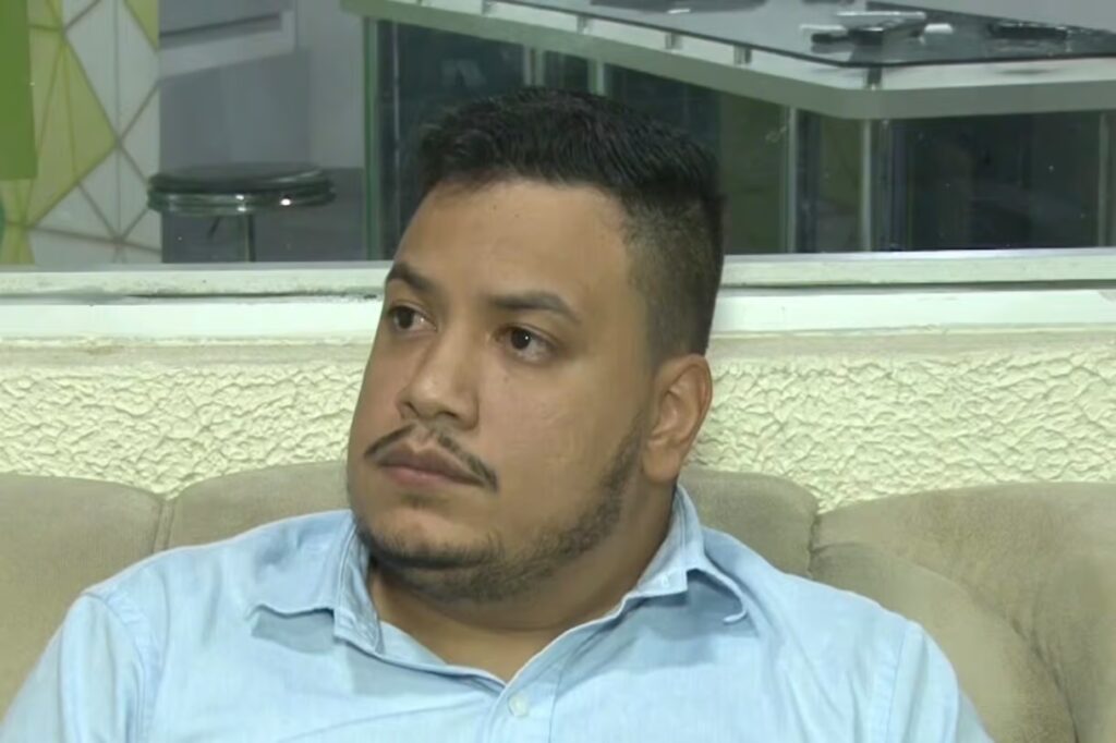 Advogado Ruan de Mesquita Amorim durante entrevista sobre o ataque ocorrido no Instituto São José, em Rio Branco.
