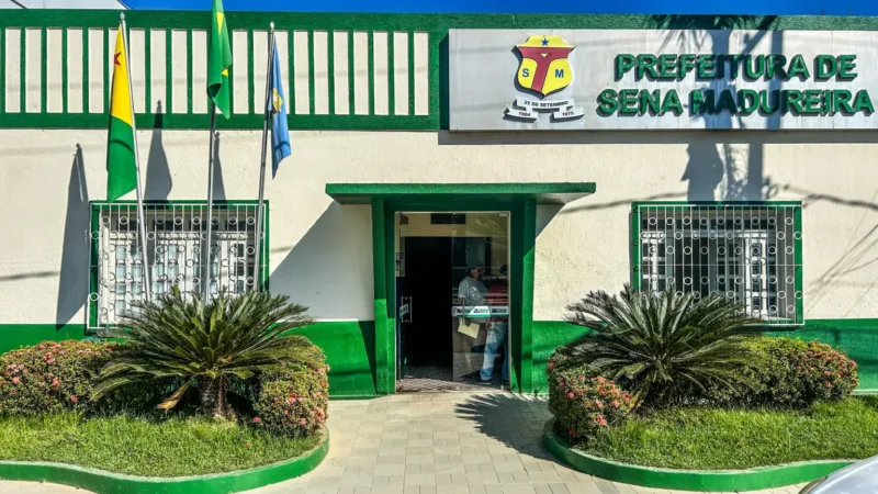 Prefeitura de Sena Madureira atualiza tabela salarial de servidores temporários
