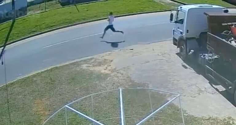 Detento foge correndo de fórum no Acre