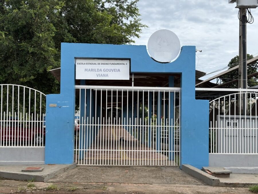 Aluno ameaça professora com faca escola Marilda Gouveia em Rio Branco e PM comparece