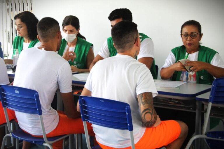 Envolvendo mais de 100 pessoas e diversas entidades públicas, ação disponibilizará atendimentos de saúde e bem-estar para 100% tanto das pessoas privadas de liberdade do Acre quanto dos servidores penitenciários do Estado.