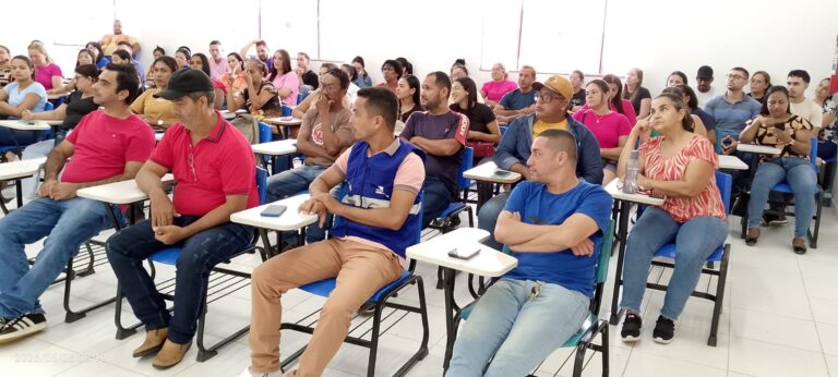 Prefeitura de Sena Madureira capacita Agentes de Endemias e Agentes de Saúde para enfrentamento ao vetor da doença de Chagas
