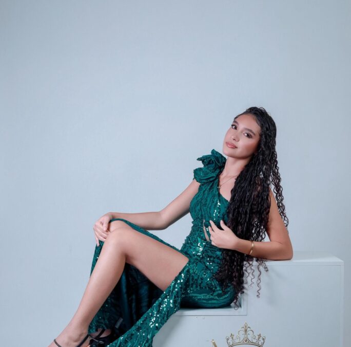 Manoel Urbano divulga fotos oficiais das candidatas ao Miss Murbanense 2026 durante comemorações dos 50 anos