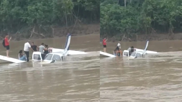 Avião de pequeno porte após queda em área de rio no município de Jordão, no Acre