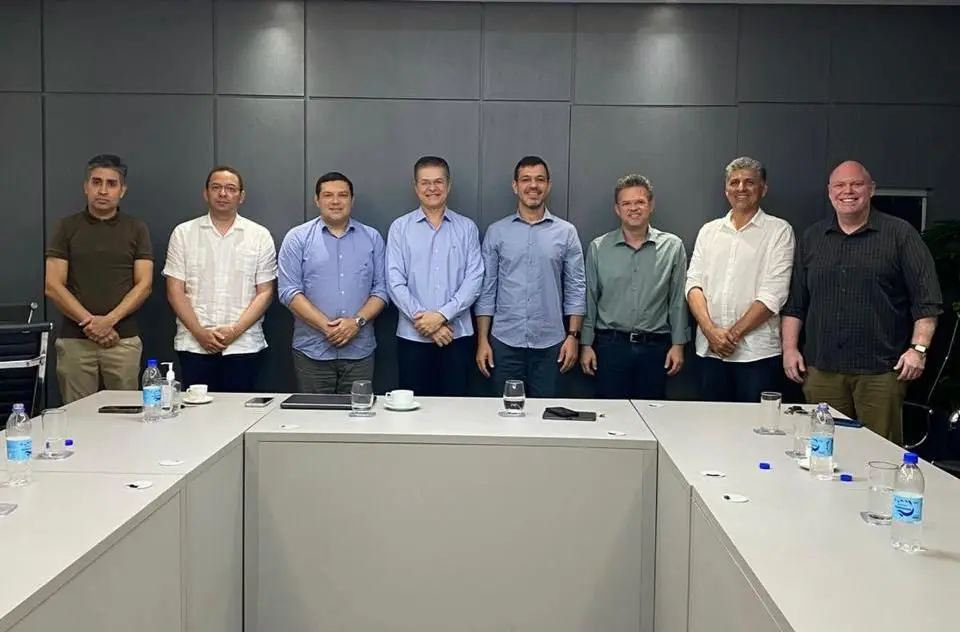 Dr. Thor defende modernização da saúde pública e afirma que “a saúde do Acre está doente e precisa de alguém preparado para resolver” durante agenda no CRM-AC
