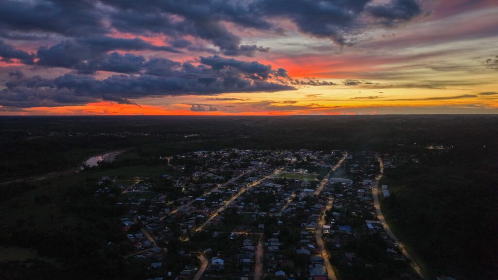 Entardecer no município de Assis Brasil.