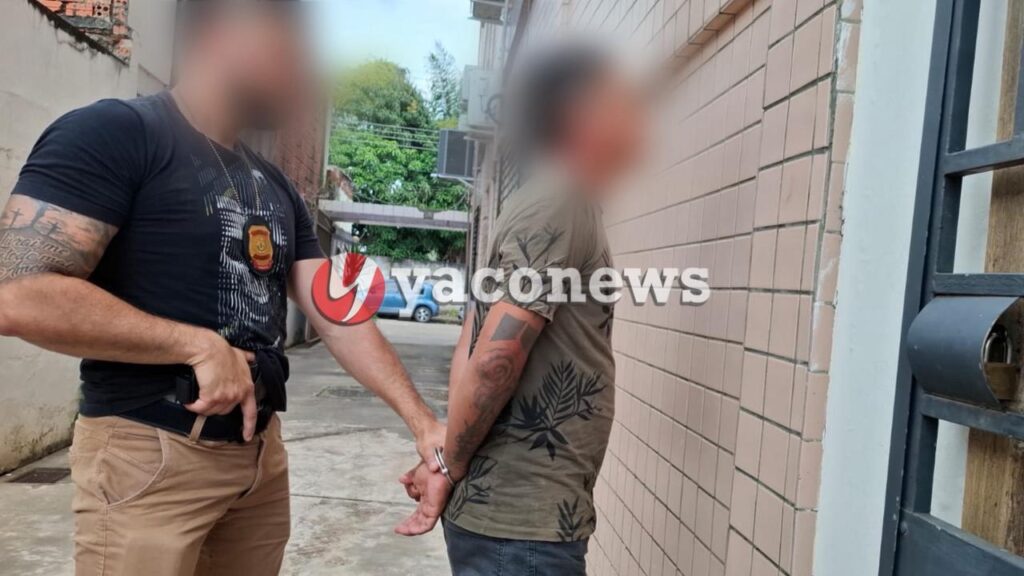 Policiais da DHPP durante operação e prisão de foragido da Justiça em área rural de Rio Branco.