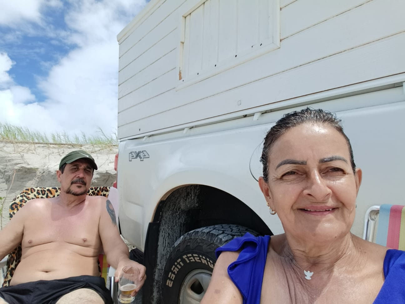 Casal de Sena Madureira viaja em caminhonete adaptada pelo Brasil