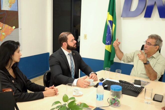 MPAC discute manutenção da BR-364 com DNIT