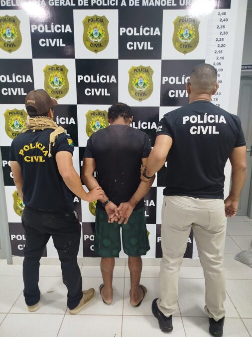 Homem acusado de matar vizinho em Manoel Urbano se entrega à polícia após um mês foragido