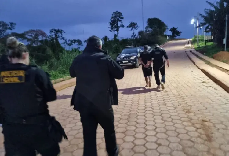 Polícia Civil prende suspeito de integrar facção criminosa e ameaçar vítimas em Bujari