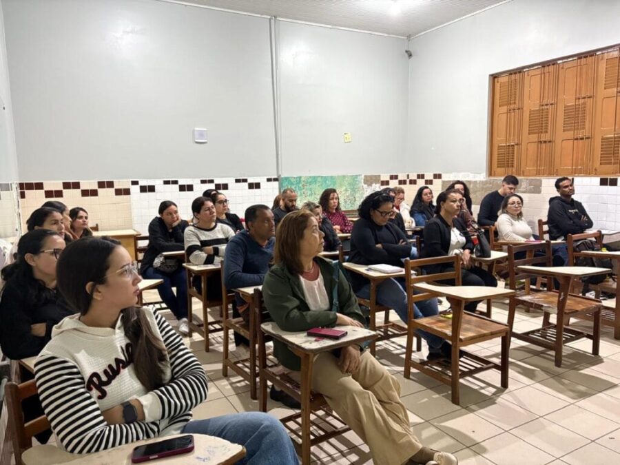 Educação do Acre debate estratégias para retorno às aulas com foco em segurança e acolhimento