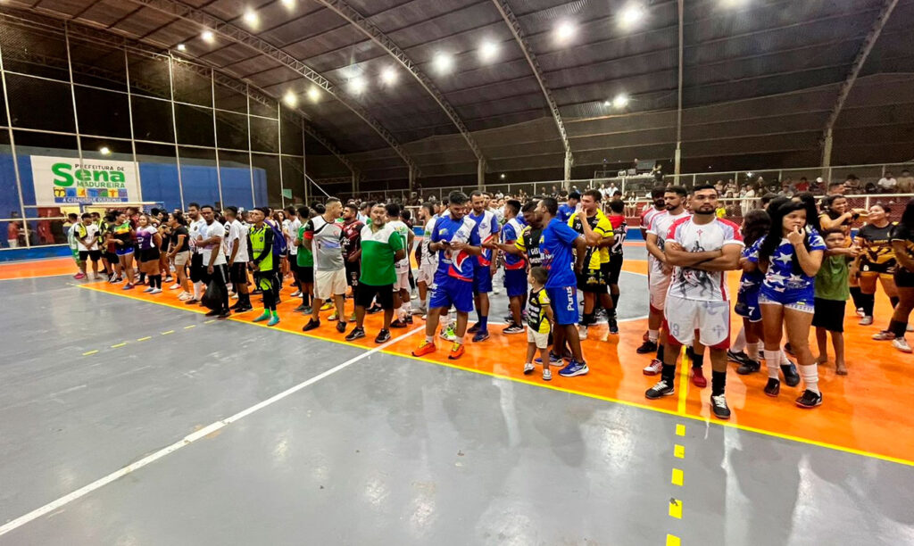artida de futsal durante Campeonato Municipal em Sena Madureira.