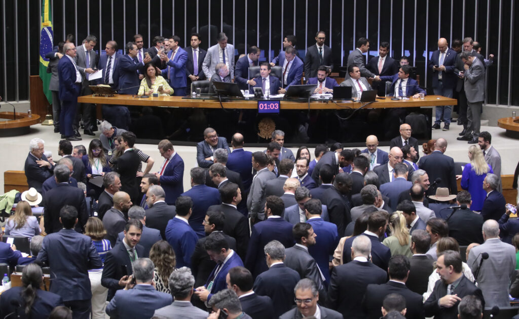 Sessão plenária na Câmara Federal.