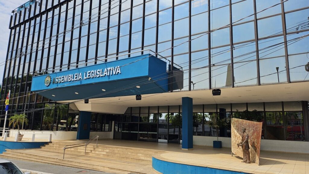 O Emendas parlamentares no Acre orçamento 2026 entram no centro do debate político e fiscal após o estado reservar R$ 118,5 milhões para indicações de deputados estaduais.