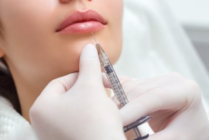 proibicao-do-pmma-abre-excecao-para-pacientes-com-hiv;-especialista-explica-o-motivo