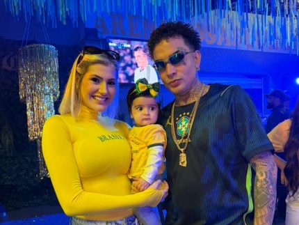 Esposa e filha de MC Guimê sofrem acidente de trânsito após gravação de clipe