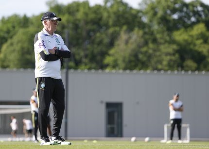 Ancelotti faz testes em treino nas vésperas de amistoso do Brasil contra o Egito