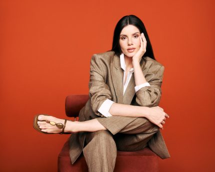 Camila Queiroz é convidada para substituir Marina Ruy Barbosa em novela do Globoplay