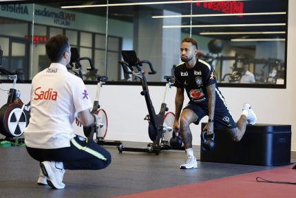 Carlo Ancelotti diz que Neymar fará exame para confirmar volta aos treinos. Veja!