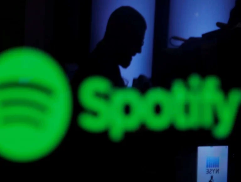 Spotify perde relevância mesmo depois de punir cantores por uso de robôs; saiba quem foi o campeão
