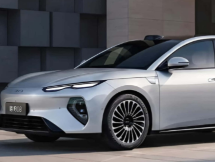BYD lança carro que promete rodar até 900 km sem precisar recarregar