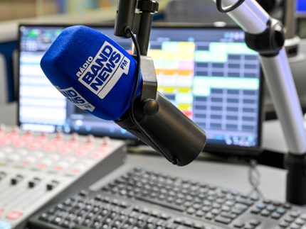 BandNews FM amplia presença digital e estreia em nova plataforma de streaming