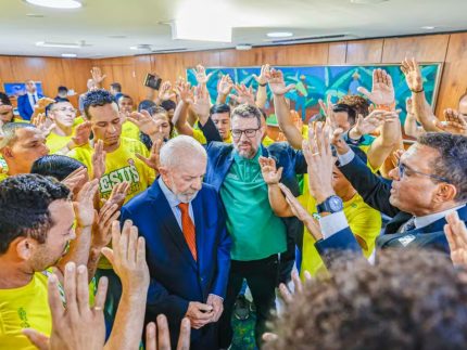PT lança carta para evangélicos