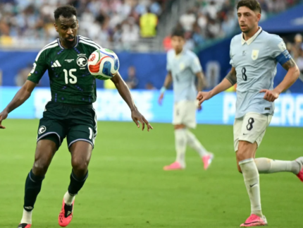 Arábia Saudita resiste à pressão do Uruguai e estreia com empate valioso na Copa do Mundo