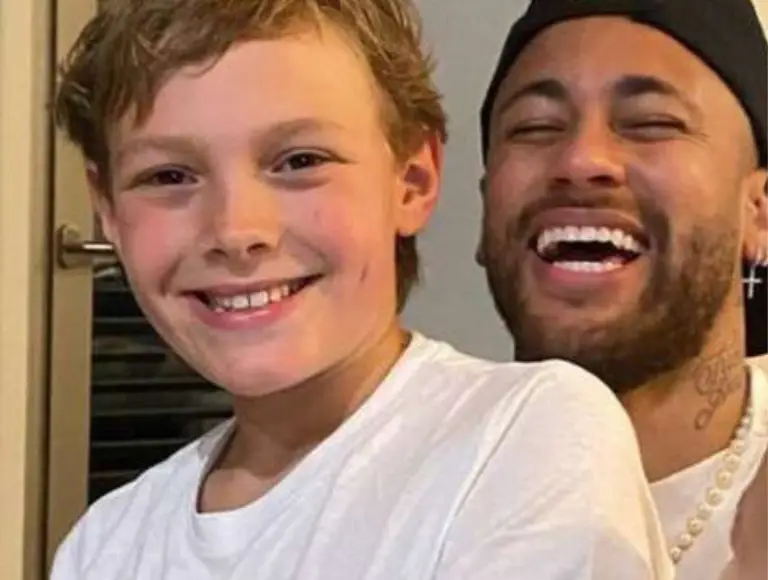 Filho de Neymar surpreende influenciador ao recusar ingresso VIP para Copa: “Meu pai já joga”