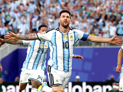 Argélia questiona não expulsão de Messi e leva caso à FIFA após derrota