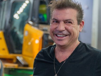 Ex-jogador Luizão nega ser dono de bar em polêmica de R$ 60 mil com Prefeitura