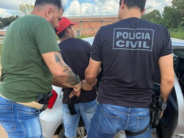 Quatro adultos e um adolescente são presos por invadir casa e matar homem a tiros em Xapuri