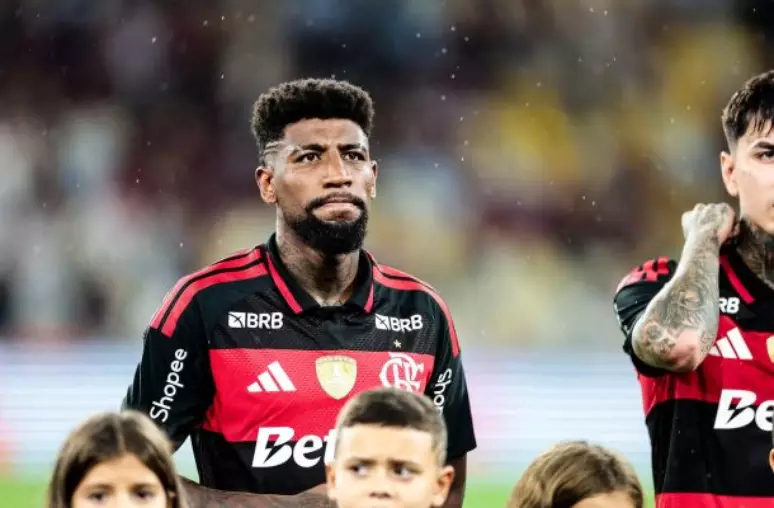 Flamengo recebe proposta de clube inglês por Emerson Royal no mercado da bola