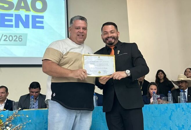 Sorriso Show recebe Moção de Aplauso da Câmara Municipal de Sena Madureira pelos serviços prestados à comunicação.