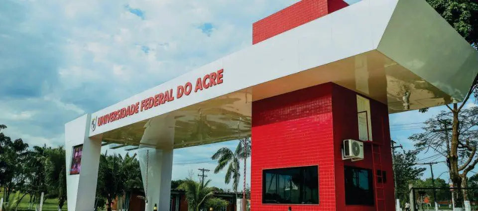 Artigo de professor da Ufac ganha destaque em plataforma internacional ligada à revista Nature