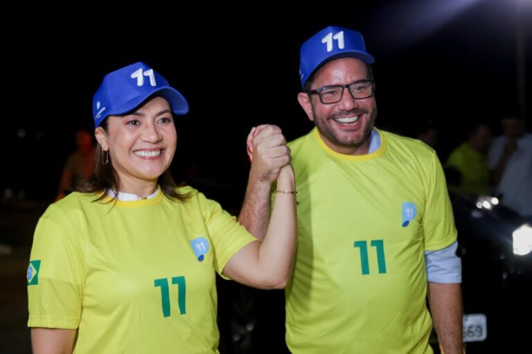 Mailza Assis e Gladson Cameli participam da Noite do 11 em Xapuri durante evento de filiações do PP.