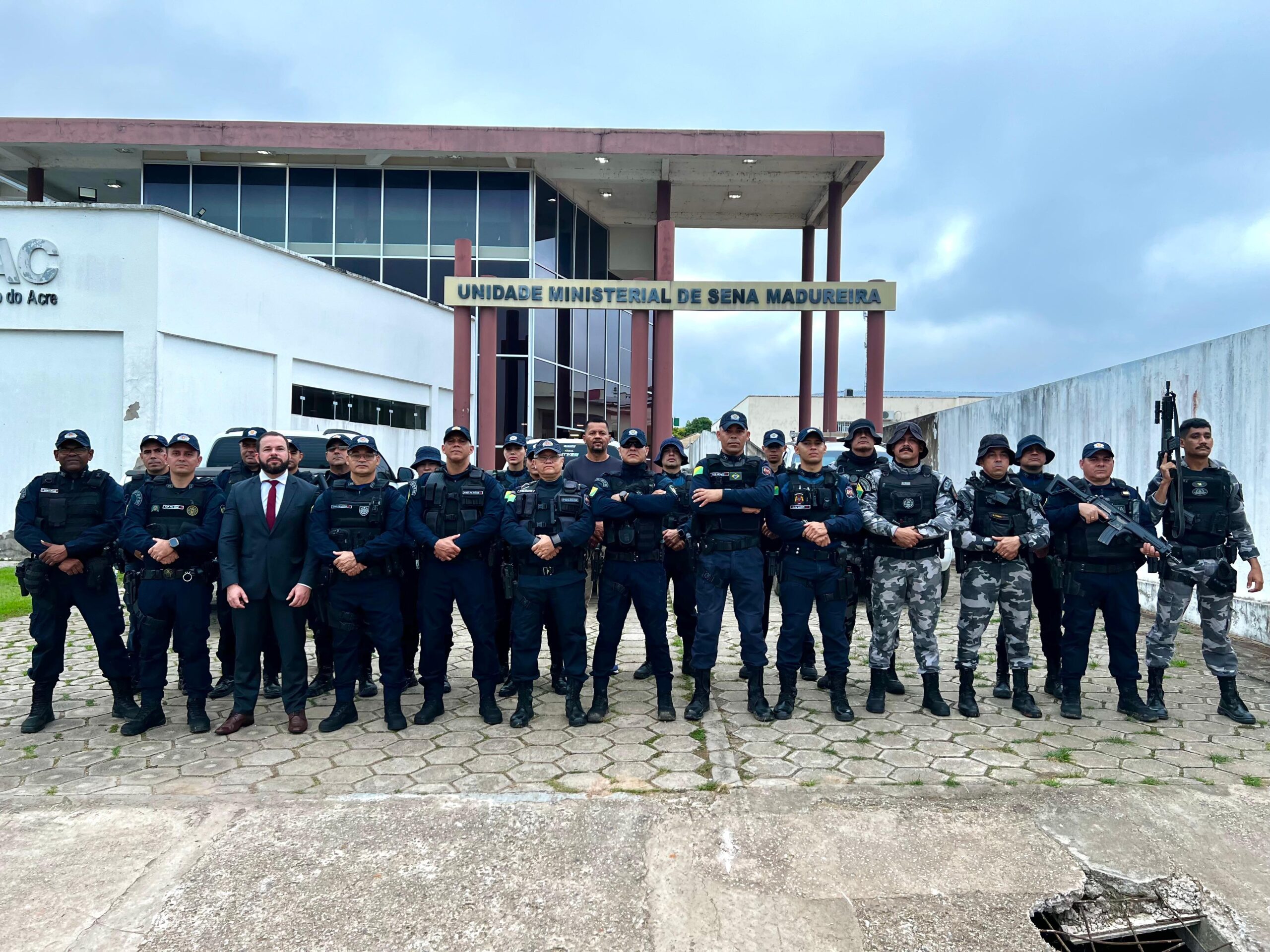 Operação contra organizações criminosas em Sena Madureira resulta em 10 prisões e apreensões nesta terça-feira