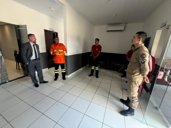 MPAC fortalece articulação institucional em Sena Madureira com órgãos públicos e forças de segurança.