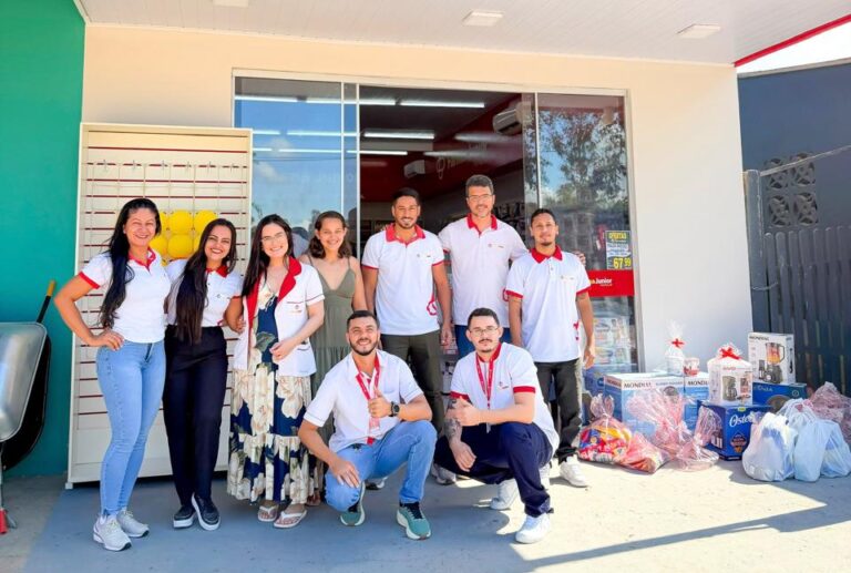 Inauguração da Farma Junior Popular em Manoel Urbano