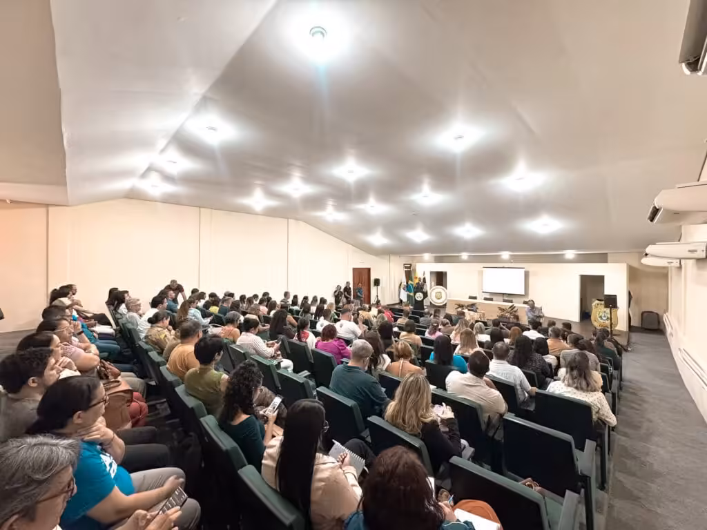 Governo do Acre inicia treinamento de forças de segurança e educadores contra violência extrema em escolas