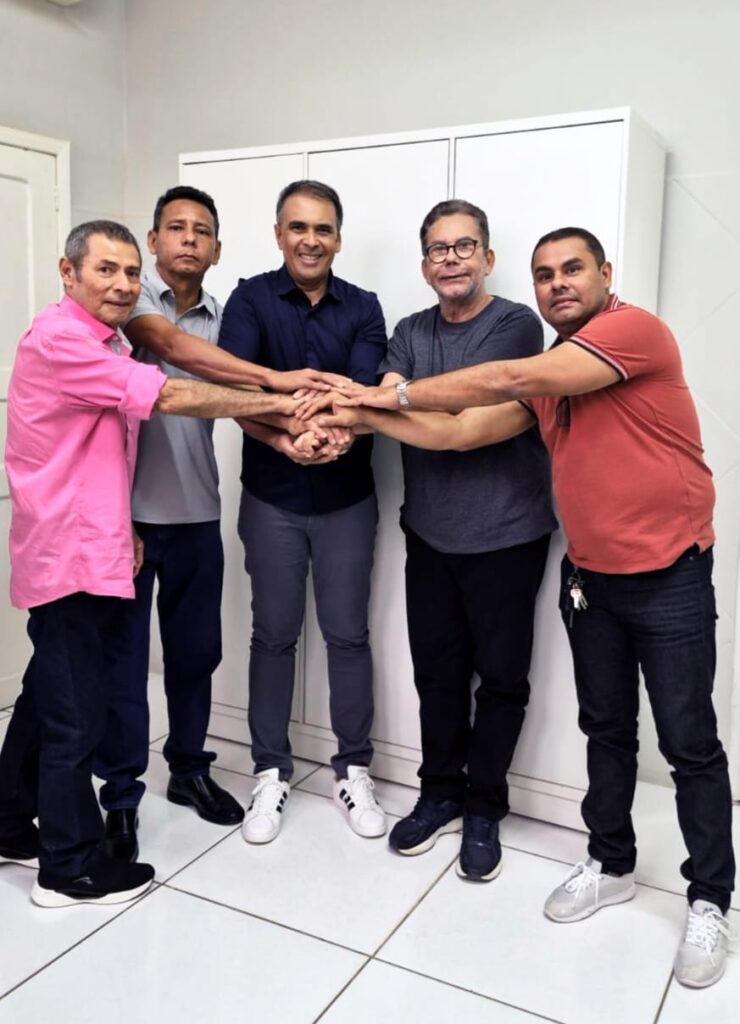 Edvaldo Souza e Jairo Cassiano durante reunião política no Acre.