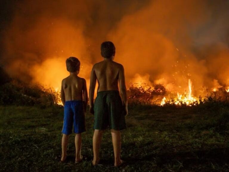 Fotógrafo acreano vence prêmio nacional com foto sobre crise climática na Amazônia