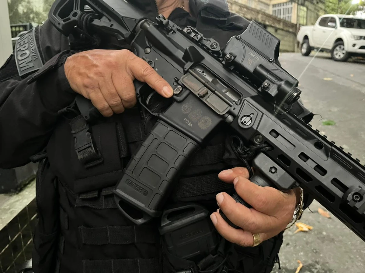 Polícia prende grupo e desmonta esquema que usava aplicativo de namoro para atrair vítimas