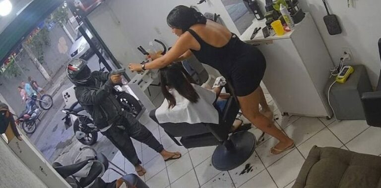 Cabeleireira morta a tiros dentro de salão