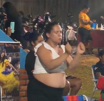 Grávida, intérprete de Libras leva inclusão e emoção aos ensaios da Junina Pega-Pega