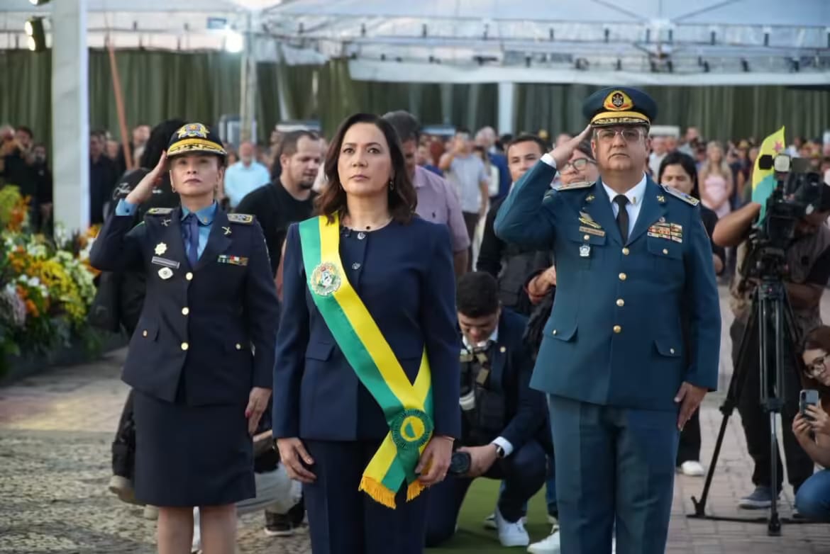Mailza Assis destaca orgulho e esperança durante celebração dos 64 anos do Acre
