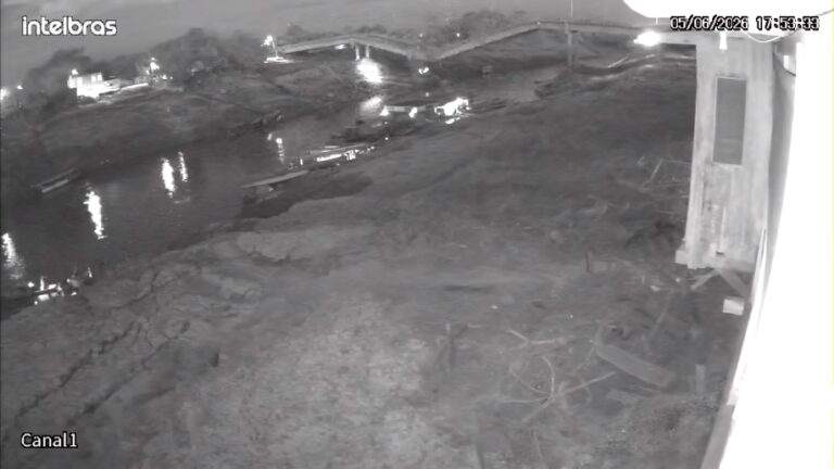 Vídeo registra momento do desabamento da Ponte Frei Paolino em Sena Madureira
