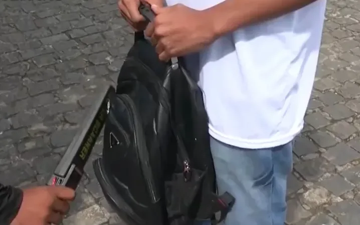 Maycon Moreira propõe detectores de metais em escolas de Sena